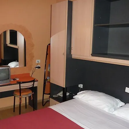 Dream Hotel Hotel